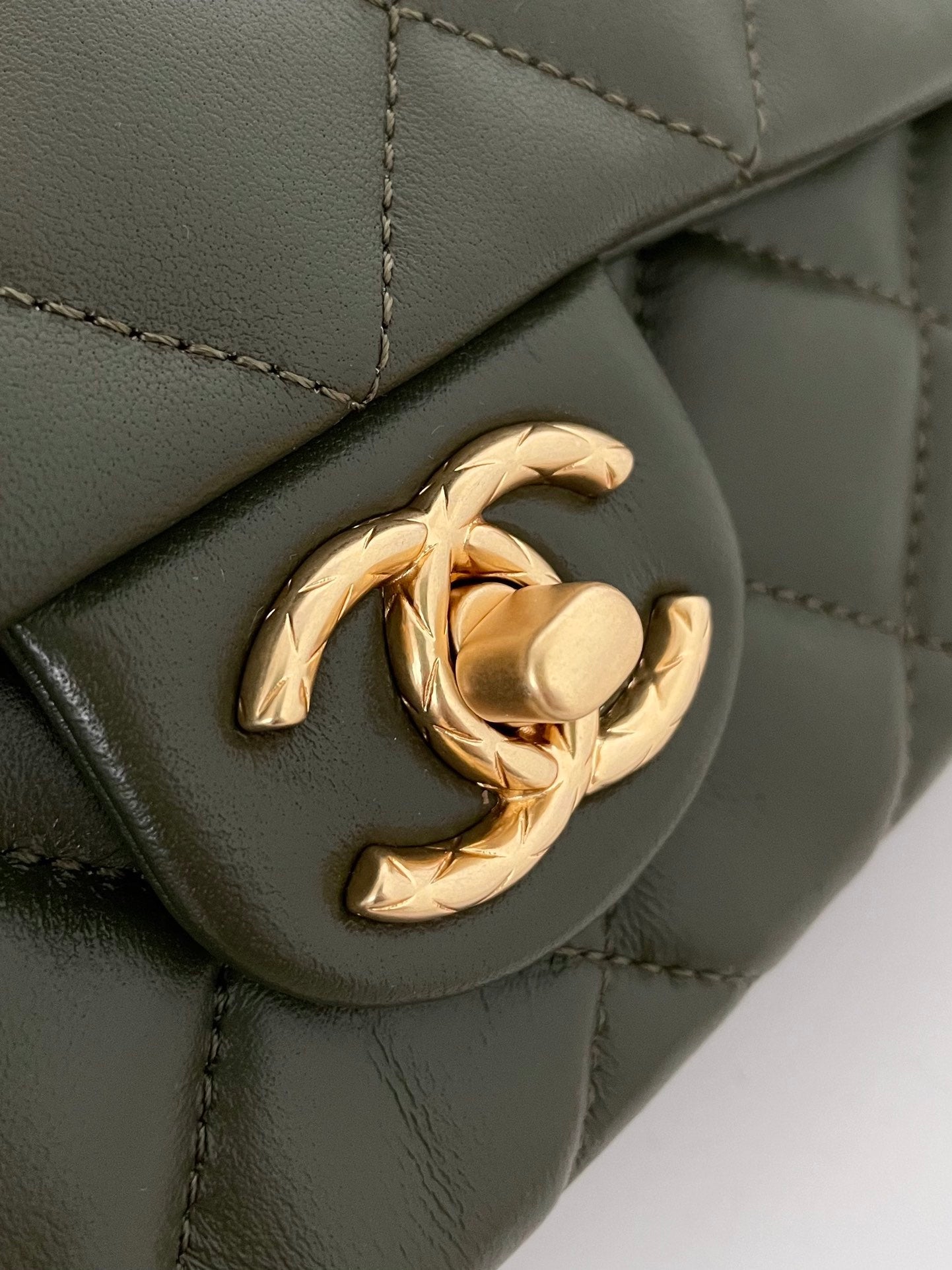 CHL - Small Flap Bag Green For Women Bags 8.7in/22LO