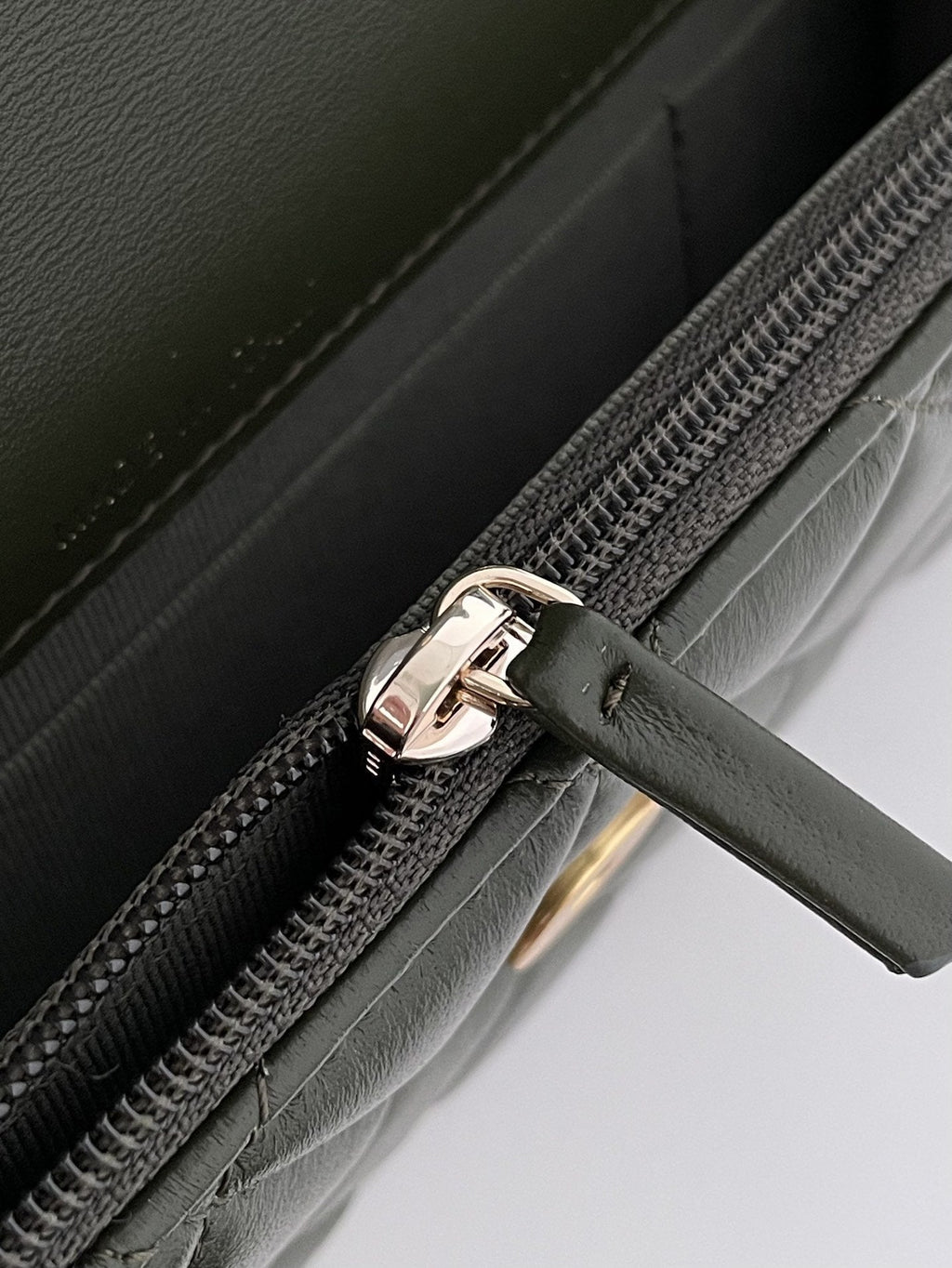 CHL - Wallet With Strap Dark Green For Women Bags 6.7in/17LO